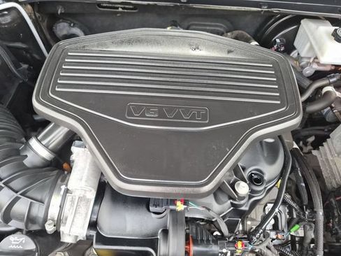 Used 2021 Chevrolet Blazer LT FWD image 31