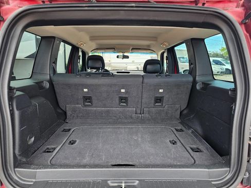 Used 2012 Jeep Liberty Sport image 7