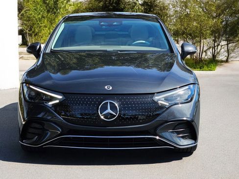 Used 2023 Mercedes-Benz EQE 500 4MATIC+ Sedan AMG Pkg w/ Exclusive Trim Package image 3