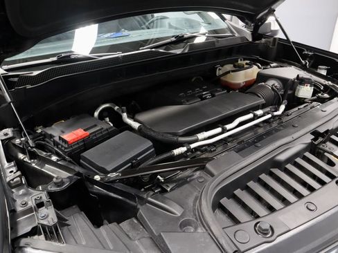 Used 2023 Chevrolet Silverado 1500 LT AWD/4WD image 19