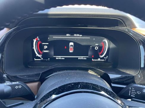 Used 2024 Nissan Pathfinder Platinum w/ Cargo Package image 38