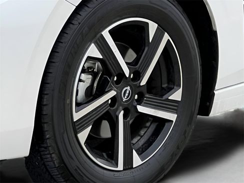 Used 2024 Nissan Sentra SV image 13