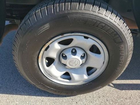 Used 2023 Toyota Tacoma SR image 10