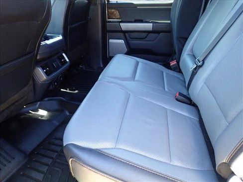 Used 2023 Ford F150 Lightning Lariat image 11