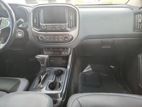 Used 2017 Chevrolet Colorado Z71 image 21