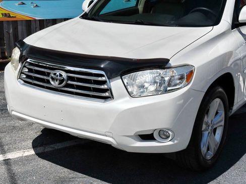 Used 2010 Toyota Highlander Limited AWD/4WD image 5