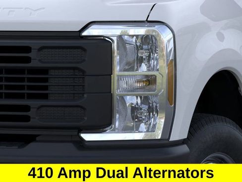New 2026 Ford F250 XL image 19