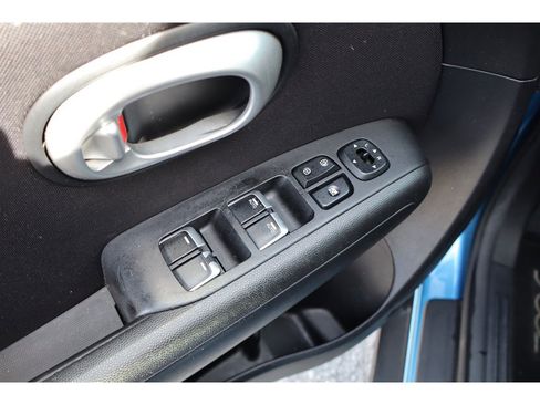 Used 2017 Kia Soul + w/ Designer's Package image 17