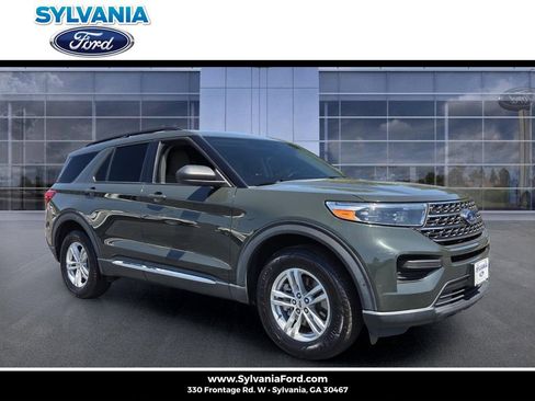 Used 2022 Ford Explorer XLT w/ Class IV Trailer Tow Package AWD/4WD image 1