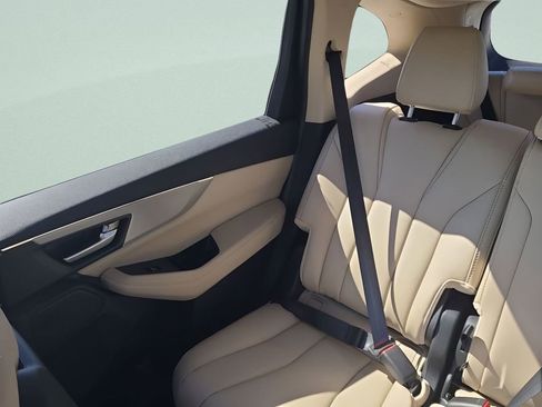 New 2026 Acura MDX SH-AWD image 12