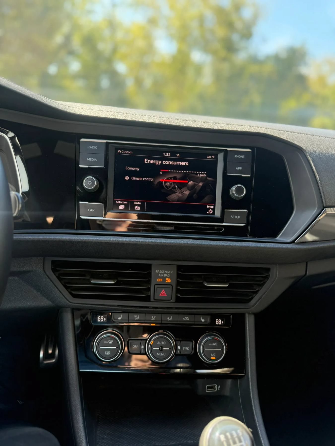 Used 2019 Volkswagen Jetta GLI FWD image 23