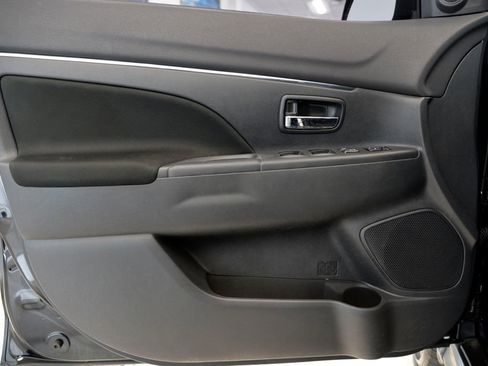 Used 2022 Mitsubishi Outlander Sport ES AWD/4WD image 15