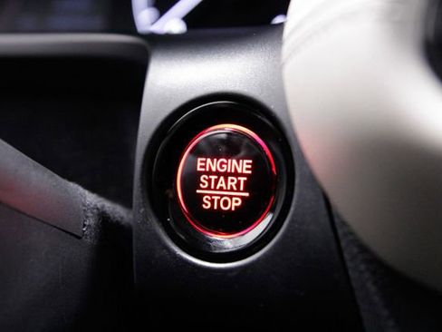 Certified 2023 Honda HR-V LX image 30