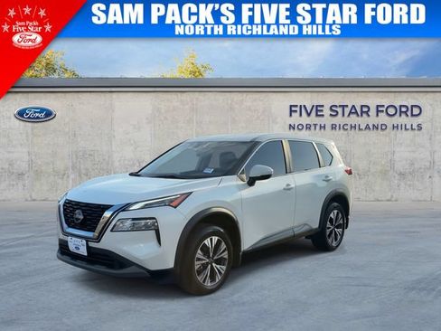 Used 2023 Nissan Rogue SV FWD image 4