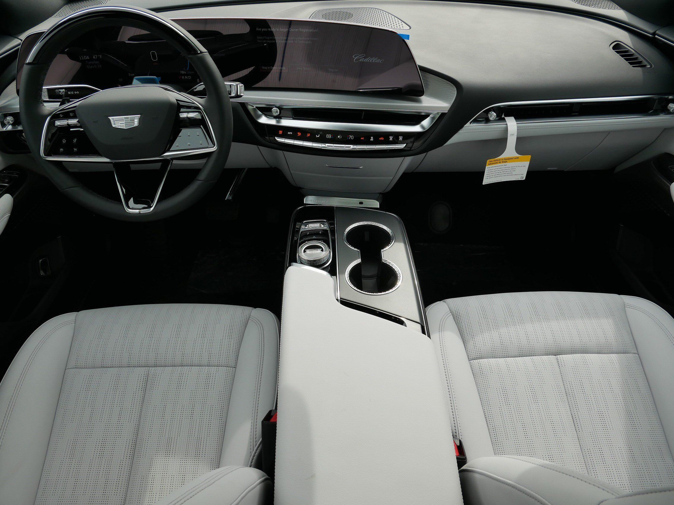 Used 2026 Cadillac Lyriq Sport w/ LPO, Floor Liner Package AWD/4WD image 10