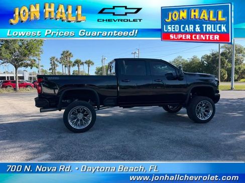 Used 2025 Chevrolet Silverado 2500 LTZ w/ LTZ Plus Package image 15