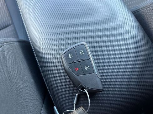 Used 2025 Chevrolet Equinox LT image 22