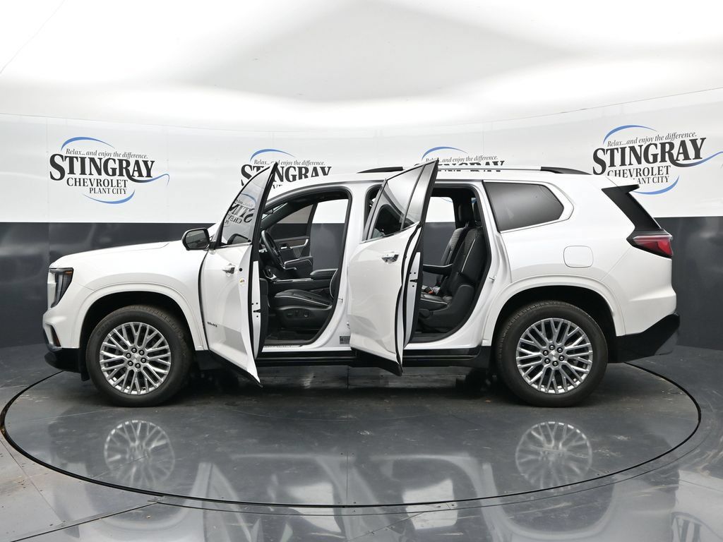 Used 2025 GMC Acadia Denali w/ LPO, Floor Liner Package FWD image 37