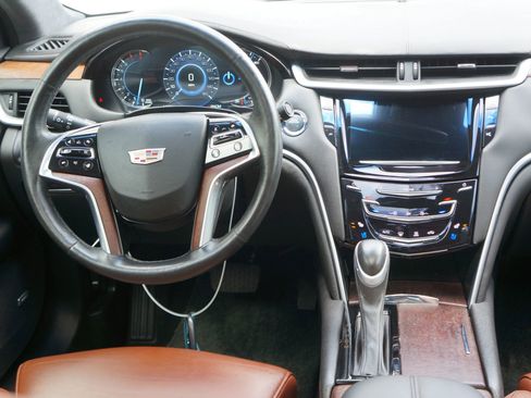 Used 2016 Cadillac XTS Premium image 25