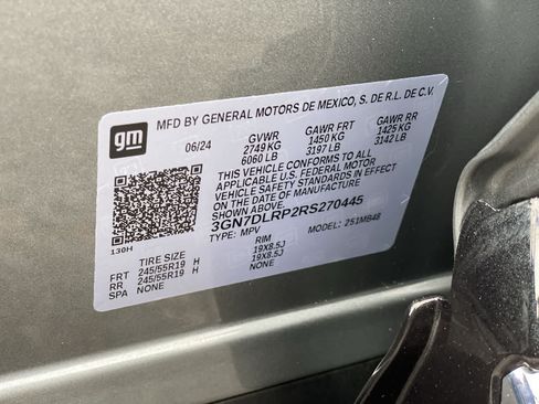 Used 2024 Chevrolet Equinox EV LT FWD image 28