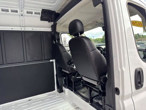 Used 2026 RAM ProMaster 2500 w/ Convenience Group FWD image 21