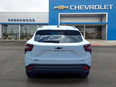 New 2026 Chevrolet Trax LT w/ Driver Confidence Package FWD image 4