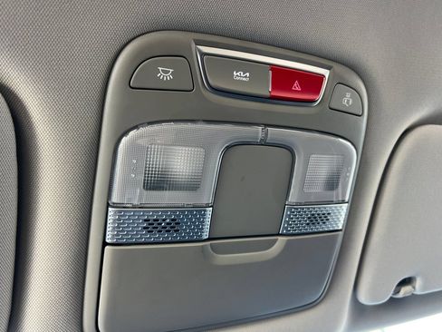 Used 2024 Kia Telluride S FWD image 24