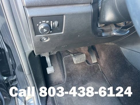 Used 2018 Jeep Grand Cherokee Altitude image 22