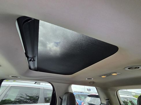 Used 2014 GMC Acadia SLT FWD image 9