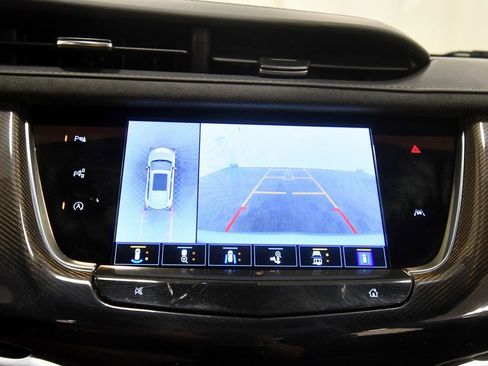 Used 2023 Cadillac XT6 Sport image 25