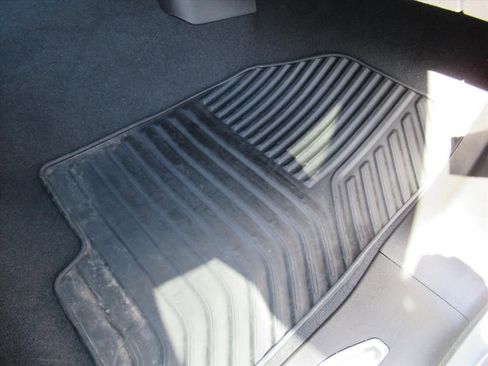 Used 2024 Chevrolet Silverado 1500 LT image 29