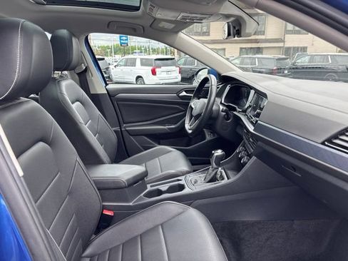 Used 2024 Volkswagen Jetta SE FWD image 14