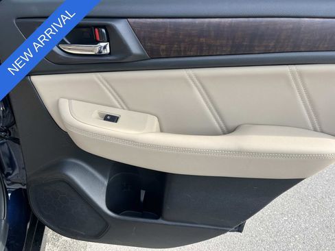 Used 2018 Subaru Outback 3.6R Limited AWD/4WD image 23