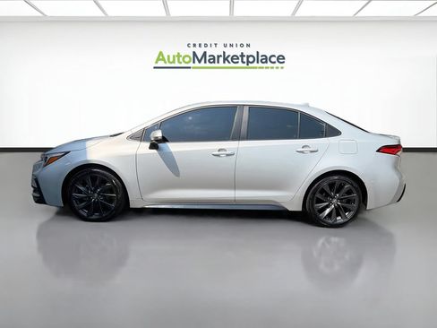 Used 2024 Toyota Corolla SE w/ SE Premium Package FWD image 4