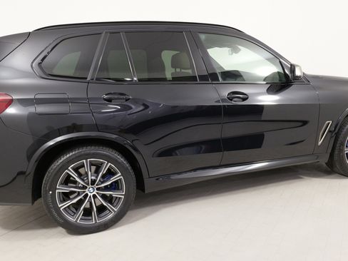 Used 2021 BMW X5 M50i w/ Premium Package image 10