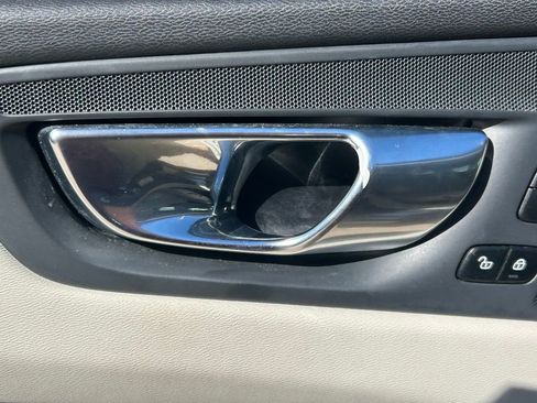 Used 2023 Volvo XC60 B5 Plus w/ Climate Package image 27