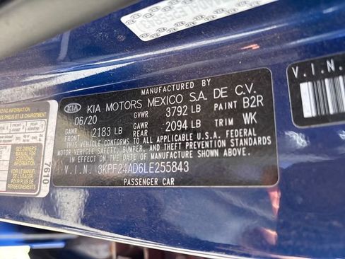 Used 2020 Kia Forte LXS FWD image 9