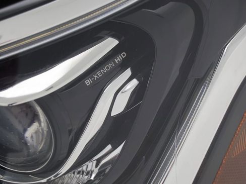 Used 2023 Ford Transit 350 XLT image 28