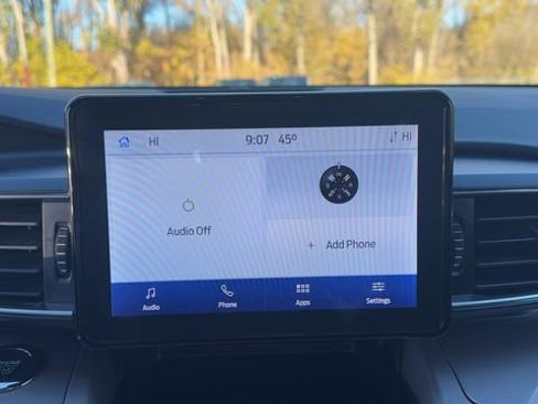 Certified 2022 Ford Explorer XLT w/ Equipment Group 202A image 23