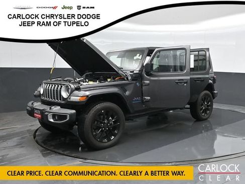Used 2025 Jeep Wrangler Unlimited Sahara w/ Safety Group AWD/4WD image 63