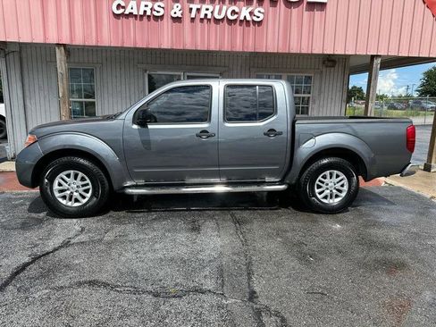 Used 2018 Nissan Frontier SV RWD image 9