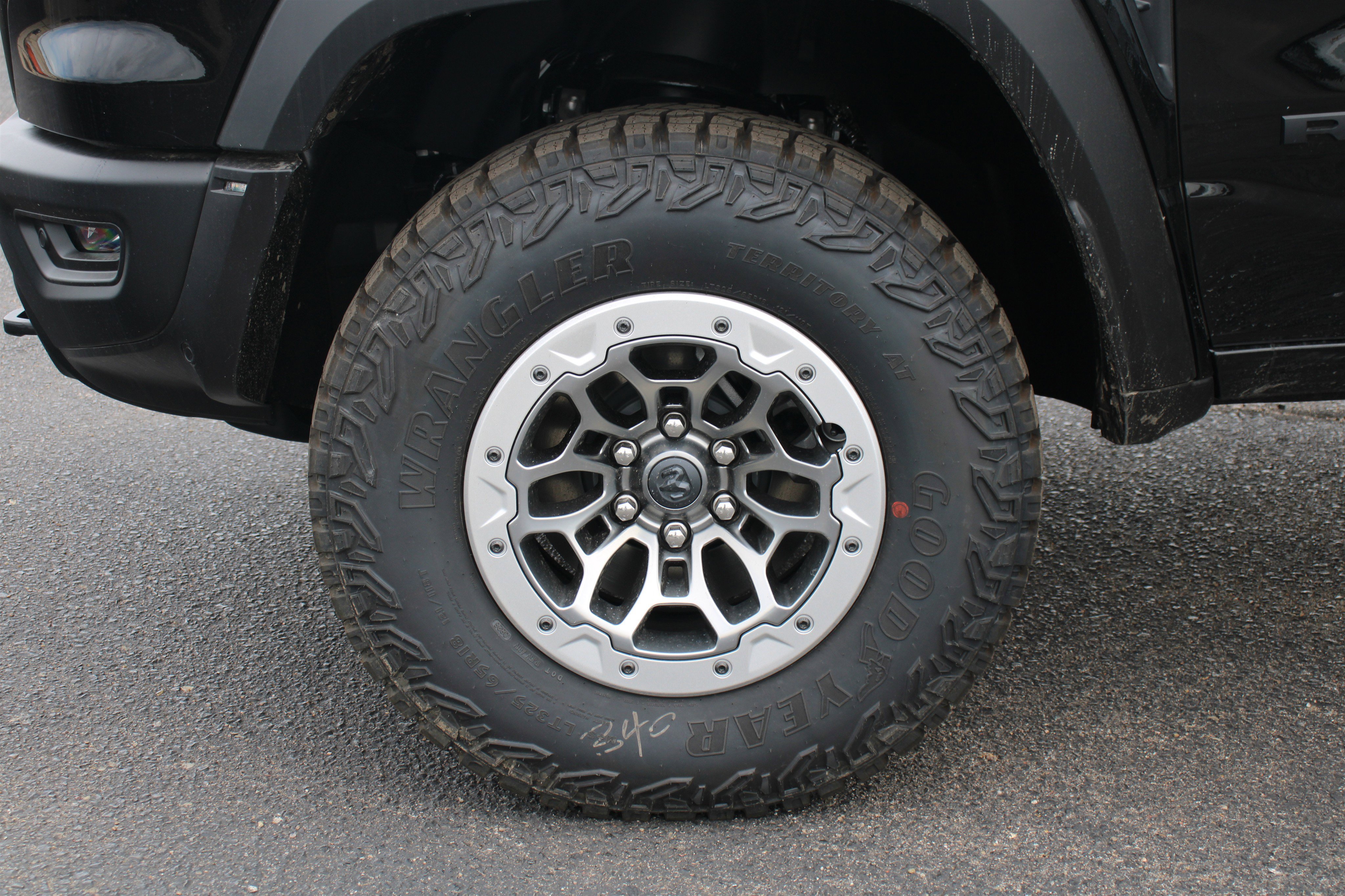 New 2026 RAM 1500 RHO AWD/4WD image 40