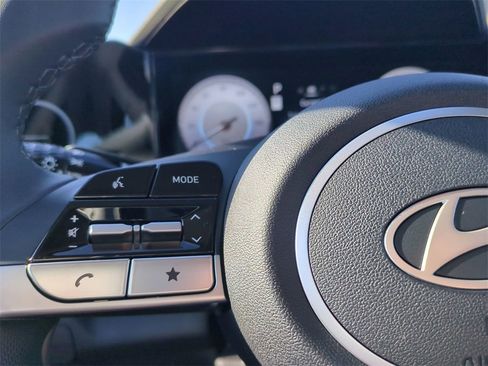 New 2026 Hyundai Elantra Limited image 31