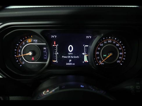 Used 2025 Jeep Wrangler Unlimited Sahara AWD/4WD image 20