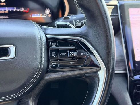 Used 2022 Jeep Grand Cherokee L Overland image 8