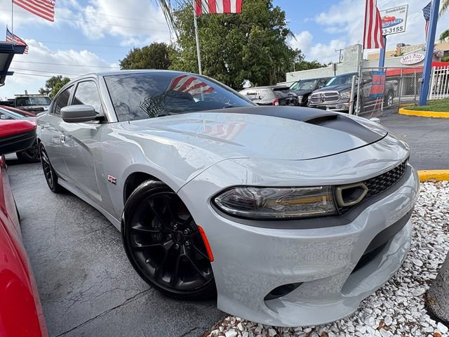 Used 2022 Dodge Charger Scat Pack RWD image 2