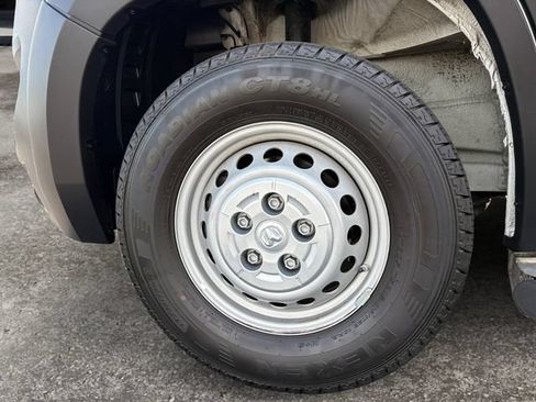 Used 2025 RAM ProMaster 2500 w/ U-Haul Equipment Group FWD image 13