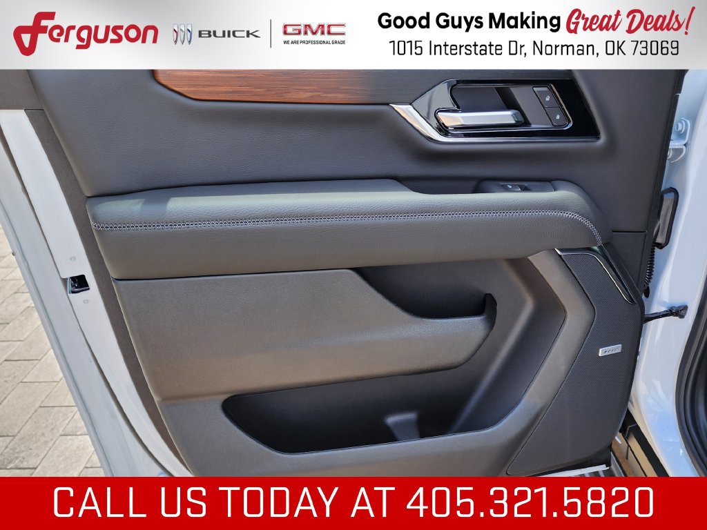 New 2026 GMC Yukon XL Denali w/ Denali Reserve Package AWD/4WD image 50