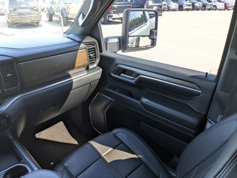 Used 2024 Chevrolet Silverado 3500 High Country w/ High Country Premium Package AWD/4WD image 17
