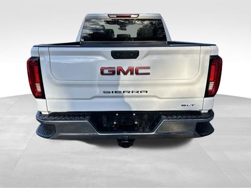 Used 2025 GMC Sierra 1500 SLT image 4